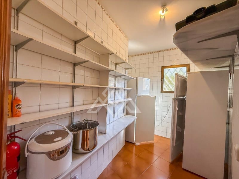 5 soverom Villa til salgs i Marbella med garasje - € 2 500 000 (Ref: 9772973)