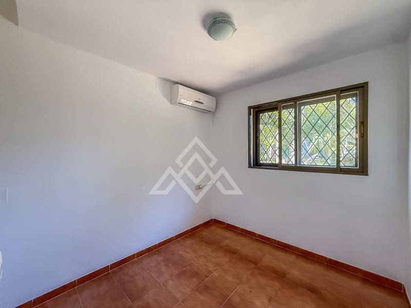 5 soverom Villa til salgs i Marbella med garasje - € 2 500 000 (Ref: 9772973)