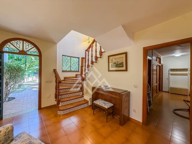 5 soverom Villa til salgs i Marbella Centro, Marbella med garasje - € 2 500 000 (Ref: 9772973)