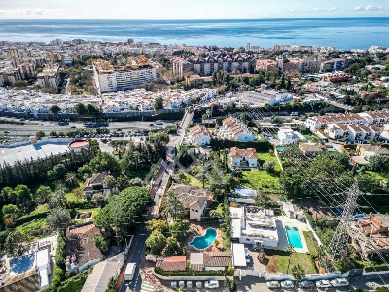 5 soverom Villa til salgs i Marbella med garasje - € 2 500 000 (Ref: 9772973)