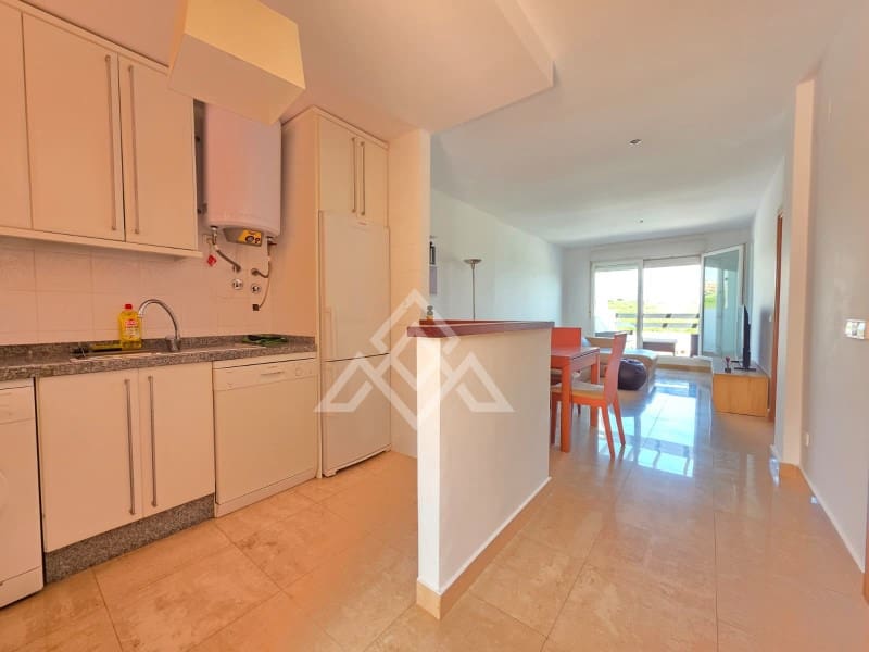 2 bedroom Apartment for rent in Manilva with pool garage - € 1,300 (Ref: 9772974)