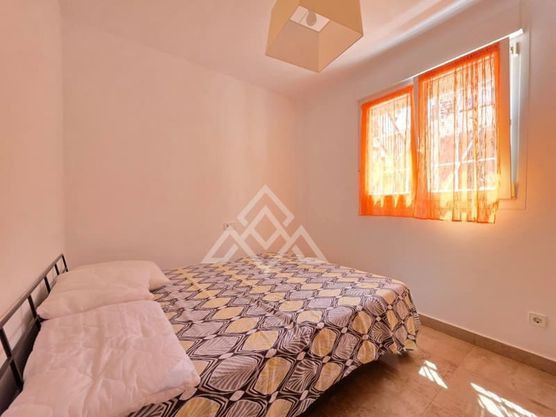 2 bedroom Apartment for rent in Manilva with pool garage - € 1,300 (Ref: 9772974)