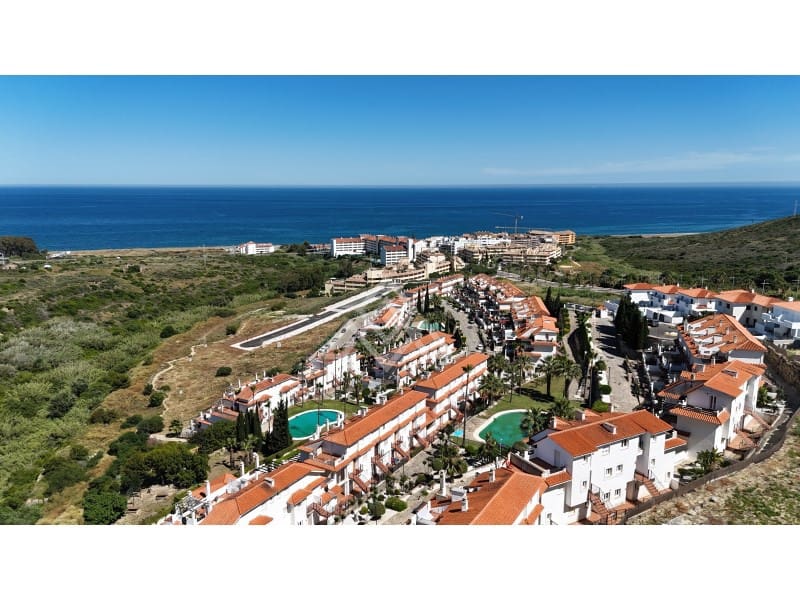 2 bedroom Apartment for rent in Manilva with pool garage - € 1,300 (Ref: 9772974)