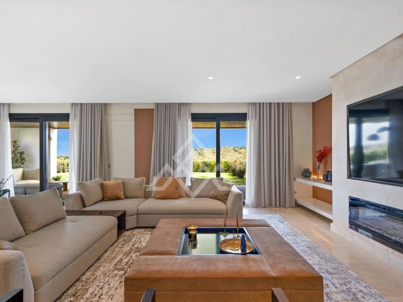 4 soveværelse Lejlighed til salg i Sotogrande med garage - € 2.690.000 (Ref: 9778032)