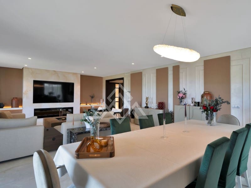 4 soveværelse Lejlighed til salg i Sotogrande med garage - € 2.690.000 (Ref: 9778032)