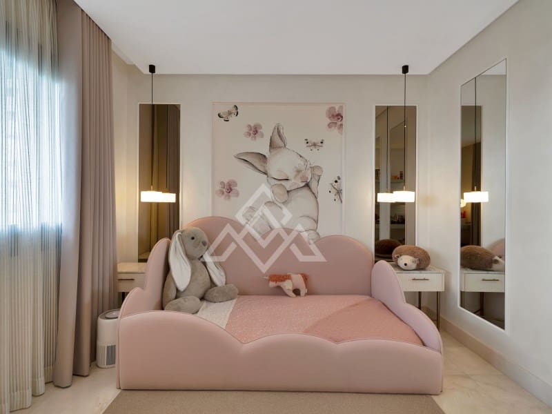 4 soveværelse Lejlighed til salg i Sotogrande med garage - € 2.690.000 (Ref: 9778032)