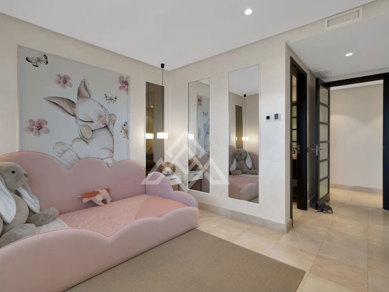 4 soveværelse Lejlighed til salg i Sotogrande med garage - € 2.690.000 (Ref: 9778032)