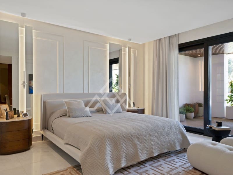 4 soveværelse Lejlighed til salg i Sotogrande med garage - € 2.690.000 (Ref: 9778032)