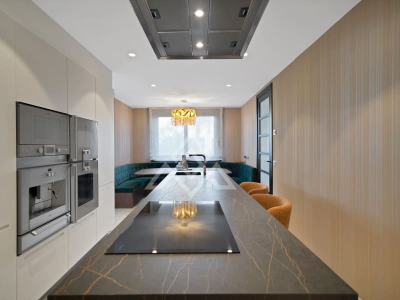 4 soveværelse Lejlighed til salg i Sotogrande med garage - € 2.690.000 (Ref: 9778032)