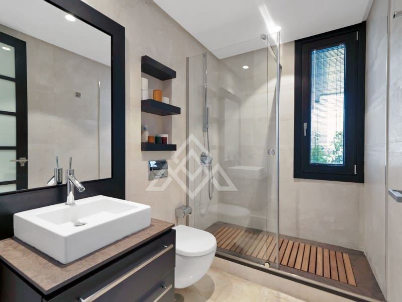 4 soveværelse Lejlighed til salg i Sotogrande med garage - € 2.690.000 (Ref: 9778032)