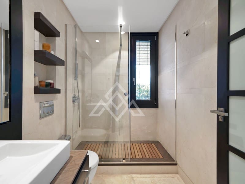 4 soveværelse Lejlighed til salg i Sotogrande med garage - € 2.690.000 (Ref: 9778032)