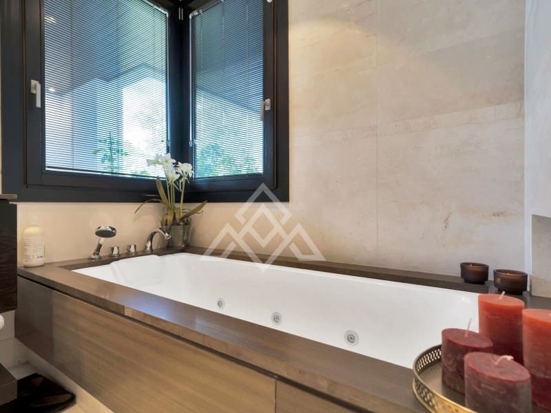 4 soveværelse Lejlighed til salg i Sotogrande med garage - € 2.690.000 (Ref: 9778032)