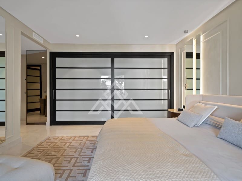 4 soveværelse Lejlighed til salg i Sotogrande med garage - € 2.690.000 (Ref: 9778032)