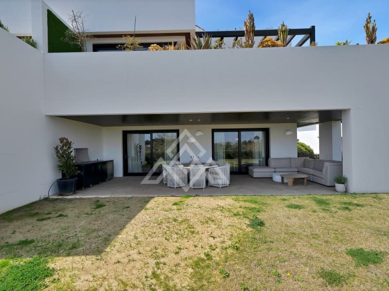 4 soveværelse Lejlighed til salg i Sotogrande med garage - € 2.690.000 (Ref: 9778032)