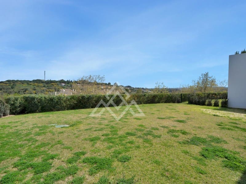 4 soveværelse Lejlighed til salg i Sotogrande med garage - € 2.690.000 (Ref: 9778032)