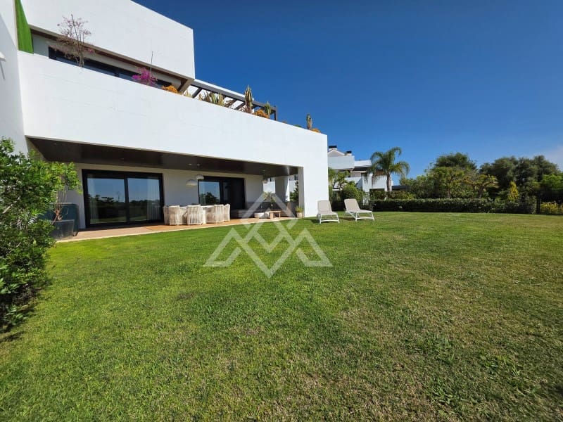 4 soverom Leilighet til salgs i Sotogrande med svømmebasseng garasje - € 2 690 000 (Ref: 9778032)
