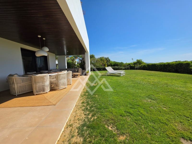 4 soverom Leilighet til salgs i Sotogrande med svømmebasseng garasje - € 2 690 000 (Ref: 9778032)