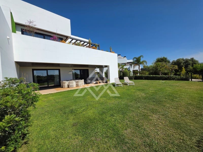 4 soverom Leilighet til salgs i Sotogrande med svømmebasseng garasje - € 2 690 000 (Ref: 9778032)