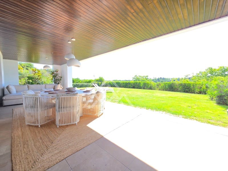 4 soverom Leilighet til salgs i Sotogrande med svømmebasseng garasje - € 2 690 000 (Ref: 9778032)
