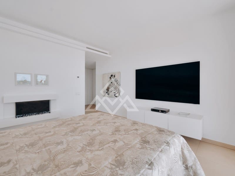 Apartamento de 3 habitaciones en El Madroñal en venta con garaje - 1.850.000 € (Ref: 9786996)