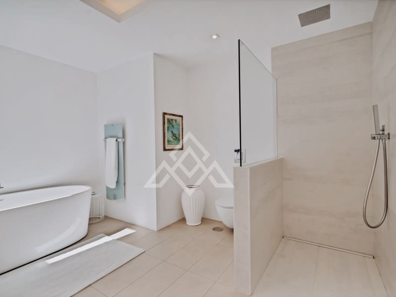 Apartamento de 3 habitaciones en El Madroñal en venta con garaje - 1.850.000 € (Ref: 9786996)