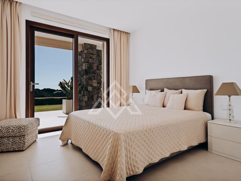 Apartamento de 3 habitaciones en El Madroñal en venta con garaje - 1.850.000 € (Ref: 9786996)