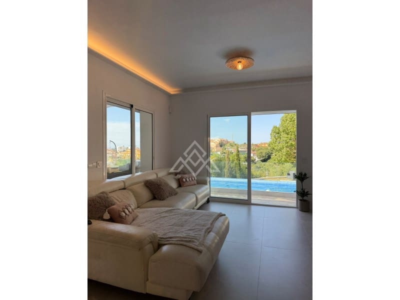 3 bedroom Villa for sale in Riviera del Sol with pool garage - € 1,300,000 (Ref: 9794516)