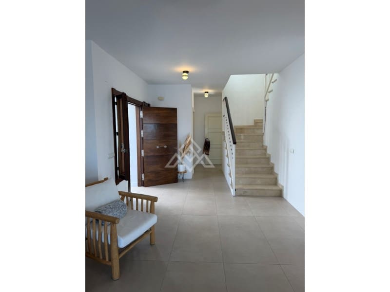 3 bedroom Villa for sale in Riviera del Sol with pool garage - € 1,300,000 (Ref: 9794516)