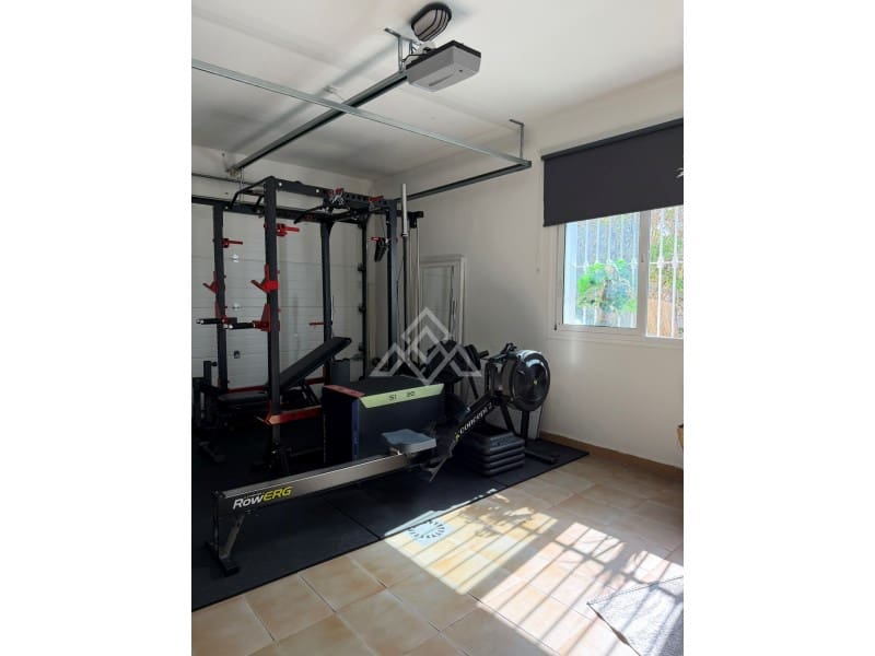 3 bedroom Villa for sale in Riviera del Sol with pool garage - € 1,300,000 (Ref: 9794516)