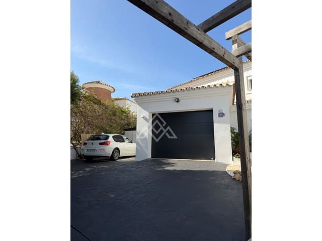 3 bedroom Villa for sale in Riviera del Sol, Mijas with pool garage - € 1,300,000 (Ref: 9794516)