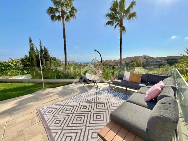 3 bedroom Villa for sale in Riviera del Sol with pool garage - € 1,300,000 (Ref: 9794516)