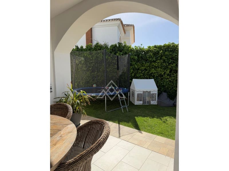 3 bedroom Villa for sale in Riviera del Sol with pool garage - € 1,300,000 (Ref: 9794516)