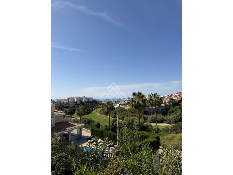 3 bedroom Villa for sale in Riviera del Sol with pool garage - € 1,300,000 (Ref: 9794516)