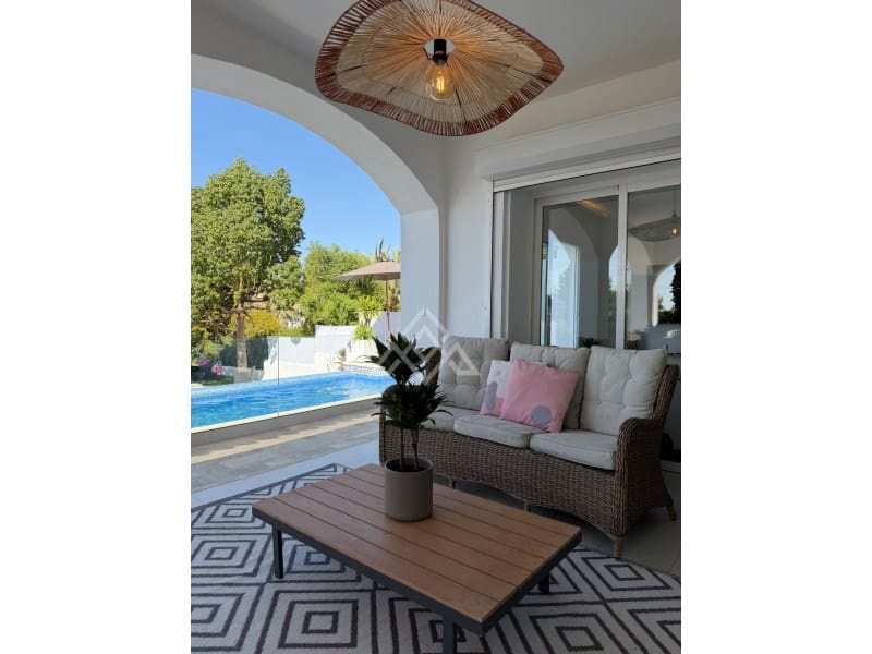 3 bedroom Villa for sale in Riviera del Sol with pool garage - € 1,300,000 (Ref: 9794516)