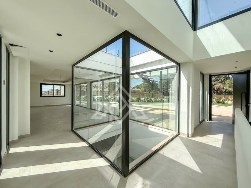 6 sypialnia Willa na sprzedaż w Mijas Costa z basenem garażem - 2 548 000 € (Ref: 9799158)