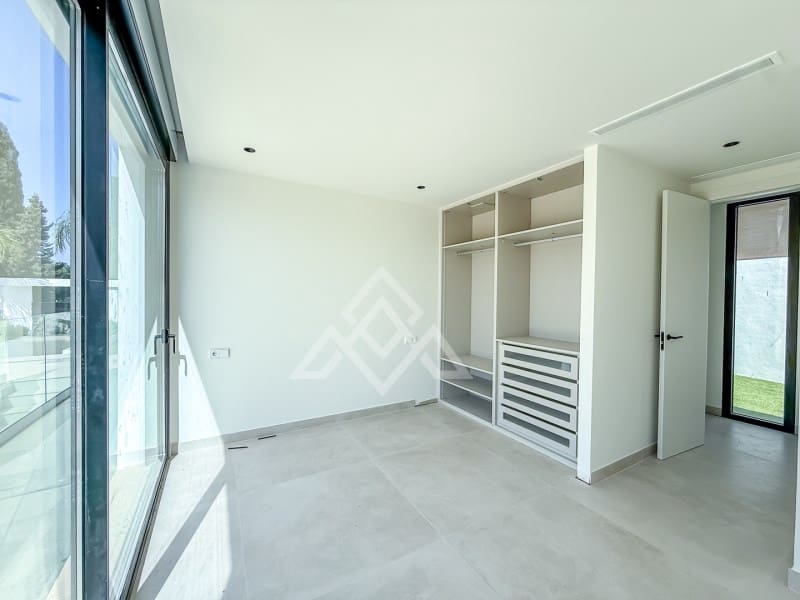 6 sypialnia Willa na sprzedaż w Mijas Costa z basenem garażem - 2 548 000 € (Ref: 9799158)