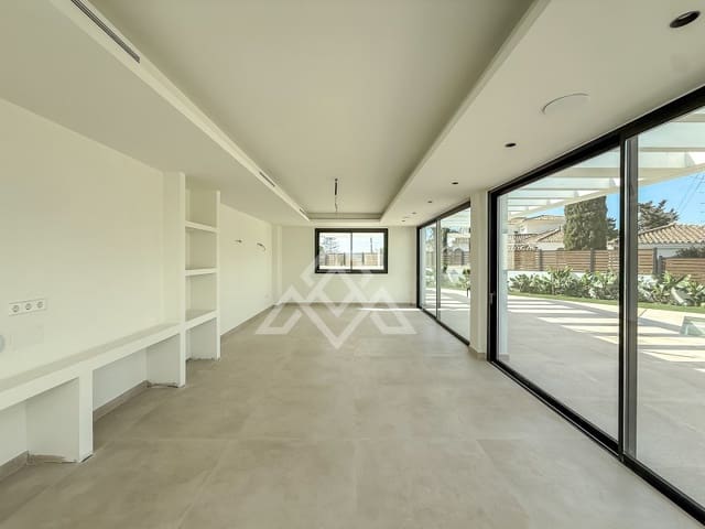 6 sypialnia Willa na sprzedaż w El Faro de Calaburra - Chaparral, Mijas z basenem garażem - 2 548 000 € (Ref: 9799158)