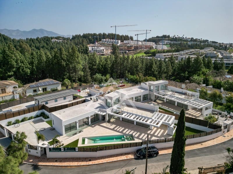 6 sypialnia Willa na sprzedaż w Mijas Costa z basenem garażem - 2 548 000 € (Ref: 9799158)