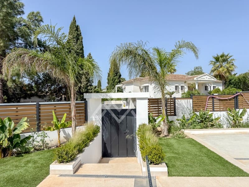 6 sypialnia Willa na sprzedaż w Mijas Costa z basenem garażem - 2 548 000 € (Ref: 9799158)