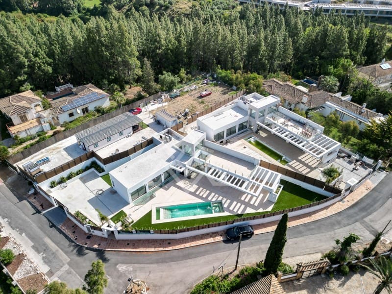 6 sypialnia Willa na sprzedaż w Mijas Costa z basenem garażem - 2 548 000 € (Ref: 9799158)