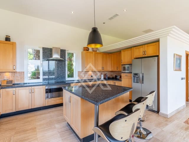 5 quarto Moradia para venda em Los Arqueros - Puerto del Almendro, Benahavís com piscina garagem - 4 499 000 € (Ref: 9799159)