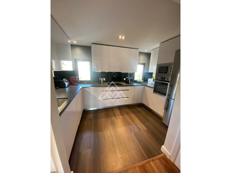 3 makuuhuone Kattohuoneisto myytävänä paikassa New Golden Mile mukana uima-altaan 
autotalli - 835 000 € (Ref: 9804237)