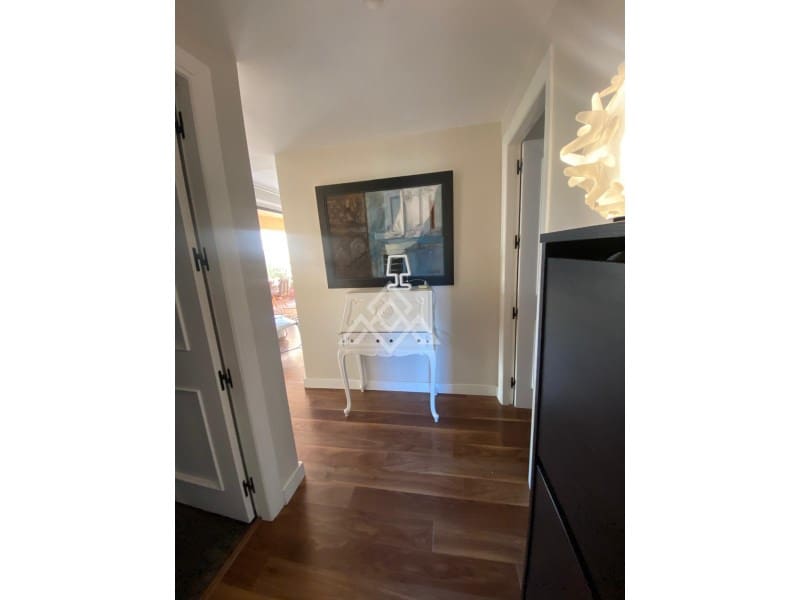 3 makuuhuone Kattohuoneisto myytävänä paikassa New Golden Mile mukana uima-altaan 
autotalli - 835 000 € (Ref: 9804237)