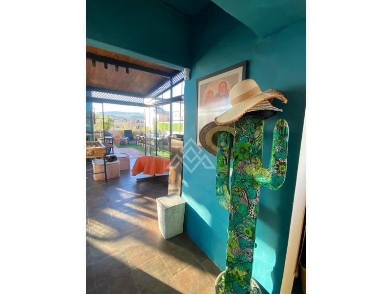 3 makuuhuone Kattohuoneisto myytävänä paikassa New Golden Mile mukana uima-altaan 
autotalli - 835 000 € (Ref: 9804237)