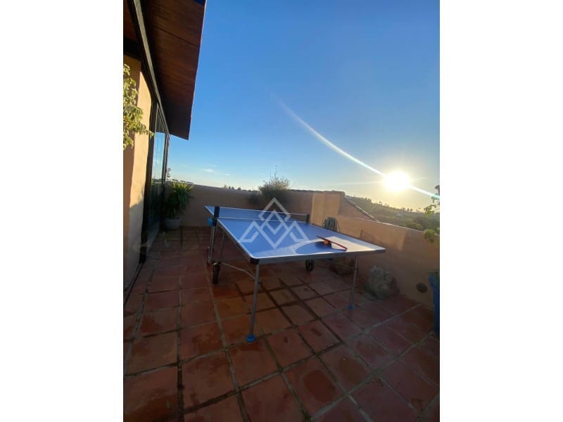 3 makuuhuone Kattohuoneisto myytävänä paikassa New Golden Mile mukana uima-altaan 
autotalli - 835 000 € (Ref: 9804237)