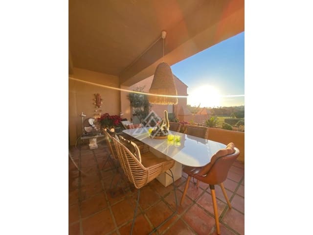 3 makuuhuone Kattohuoneisto myytävänä paikassa Benamara - Atalaya, Estepona mukana uima-altaan 
autotalli - 835 000 € (Ref: 9804237)