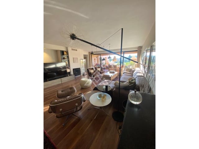 3 makuuhuone Kattohuoneisto myytävänä paikassa Benamara - Atalaya, Estepona mukana uima-altaan 
autotalli - 835 000 € (Ref: 9804237)