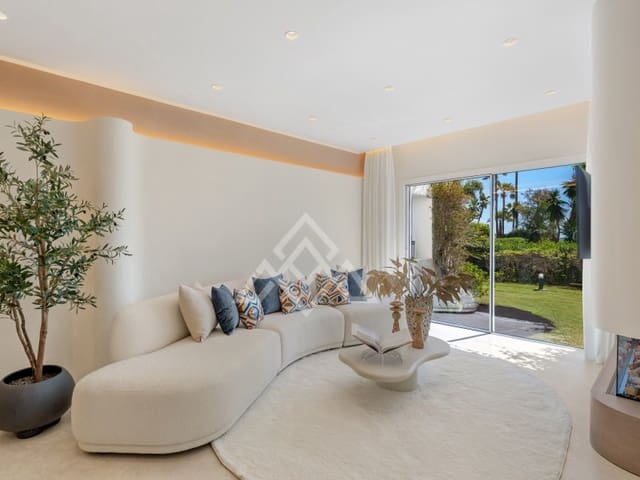 3 quarto Apartamento para venda em Benamara - Atalaya, Estepona com piscina garagem - 1 495 000 € (Ref: 9804238)