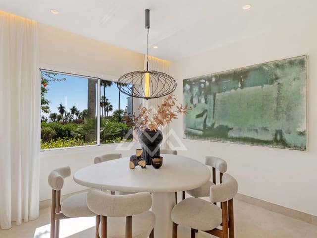 3 quarto Apartamento para venda em Benamara - Atalaya, Estepona com piscina garagem - 1 495 000 € (Ref: 9804238)