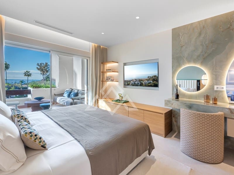 3 soveværelse Lejlighed til salg i El Paraiso med swimmingpool - € 1.895.000 (Ref: 9804239)